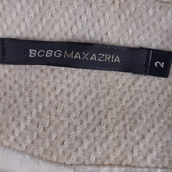 BCBGMaxAzria 100% Wool Cream One Button Blazer With Faux Pockets. Size 2 - Picture 11 of 12